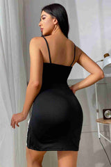 Fantazi Bacak Yırtmaçlı Dantel İşlemeli Gecelik Babydoll iç giyim Siyah Beyaz